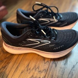 Brooks Black and Pink Running Shoes